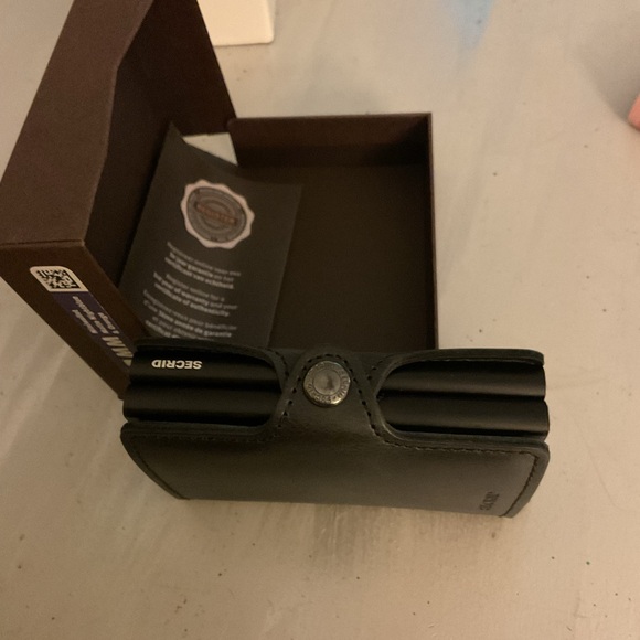 Secrid Matte Black Leather Card Holder - Picture 2 of 8